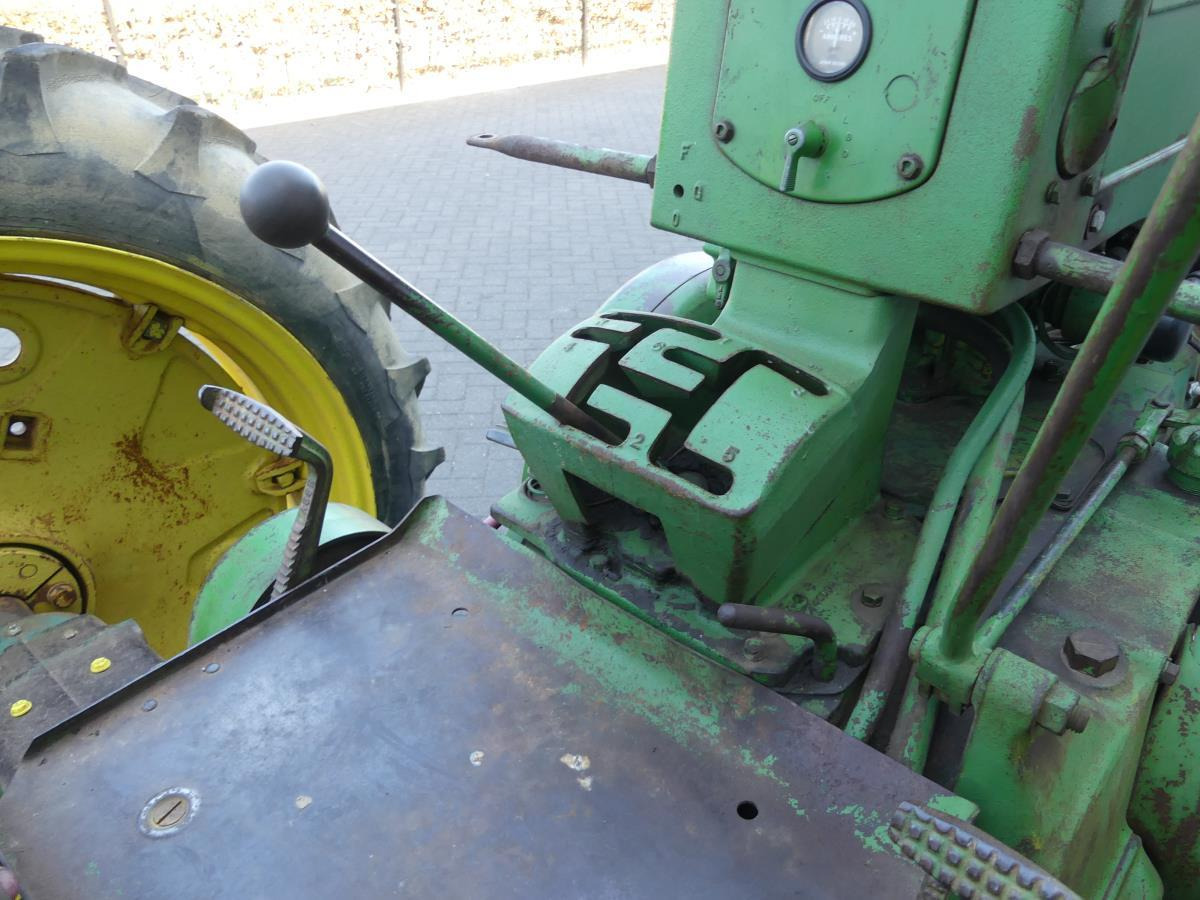 Trator John-Deere 60: foto 16