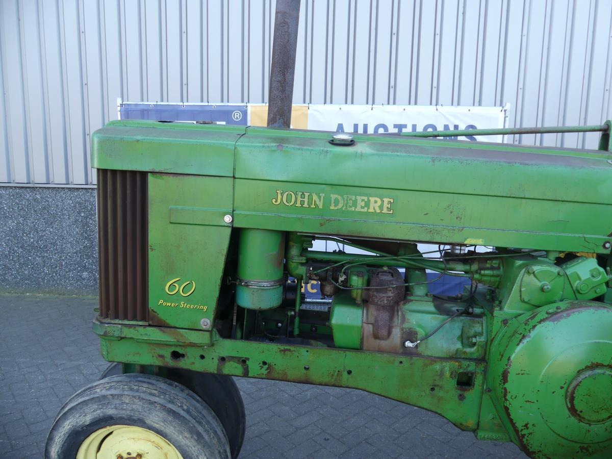 Trator John-Deere 60: foto 18