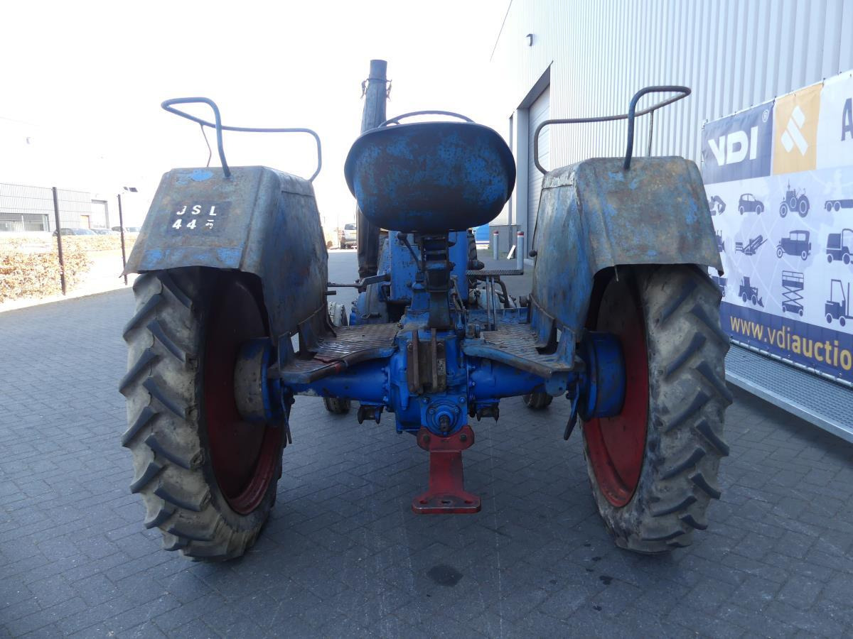 Lanz-Bulldog D2416 - Trator: foto 5 Lanz-Bulldog D2416 - Trator: foto 5