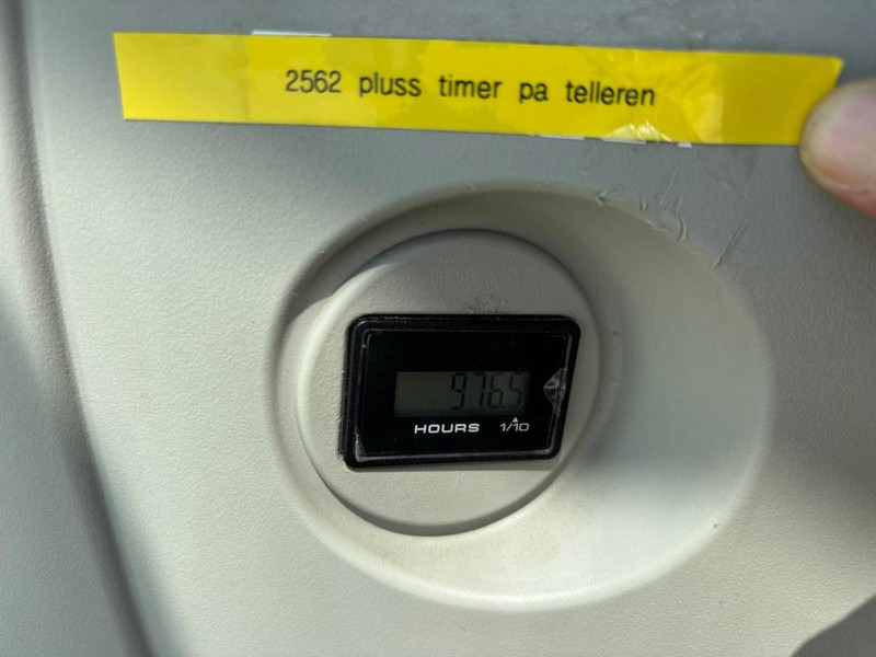 Kobelco SK 75 SR-3E - Mini escavadeira: foto 5 Kobelco SK 75 SR-3E - Mini escavadeira: foto 5