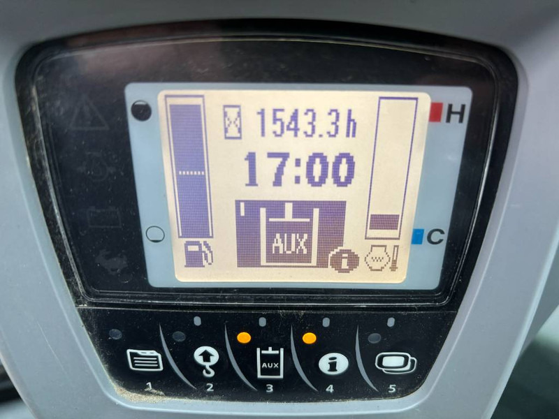 Kubota U55-4 - Mini escavadeira: foto 5 Kubota U55-4 - Mini escavadeira: foto 5