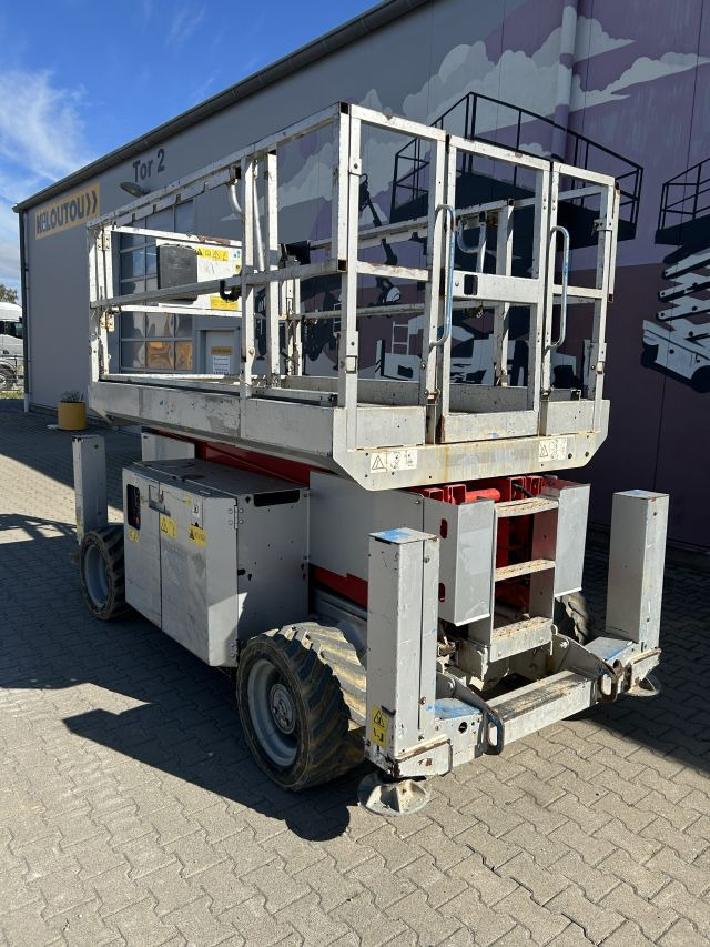 GENIE GS3369RT - Plataforma de Tijera/ Plataforma de tesoura: foto 3 GENIE GS3369RT - Plataforma de Tijera/ Plataforma de tesoura: foto 3