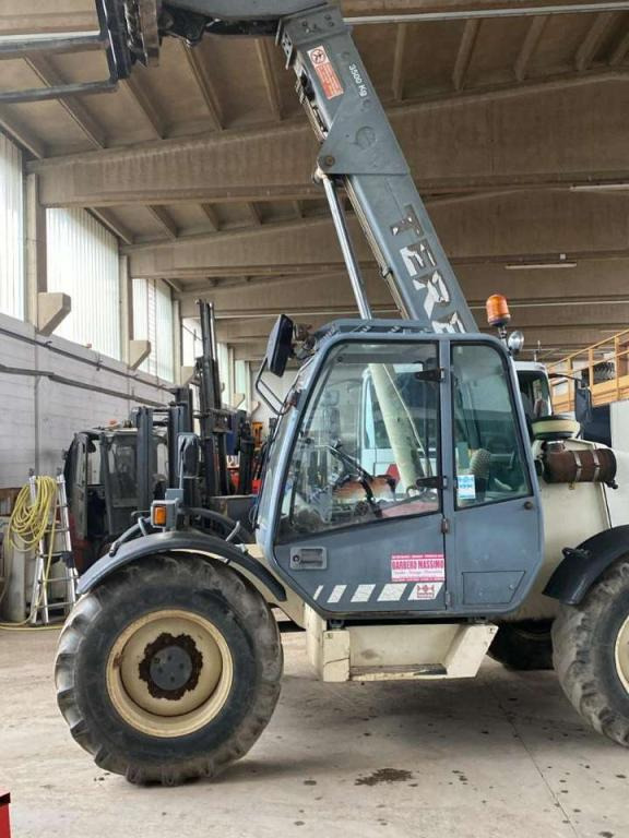 Terex 357 - Empilhador telescópico: foto 2 Terex 357 - Empilhador telescópico: foto 2