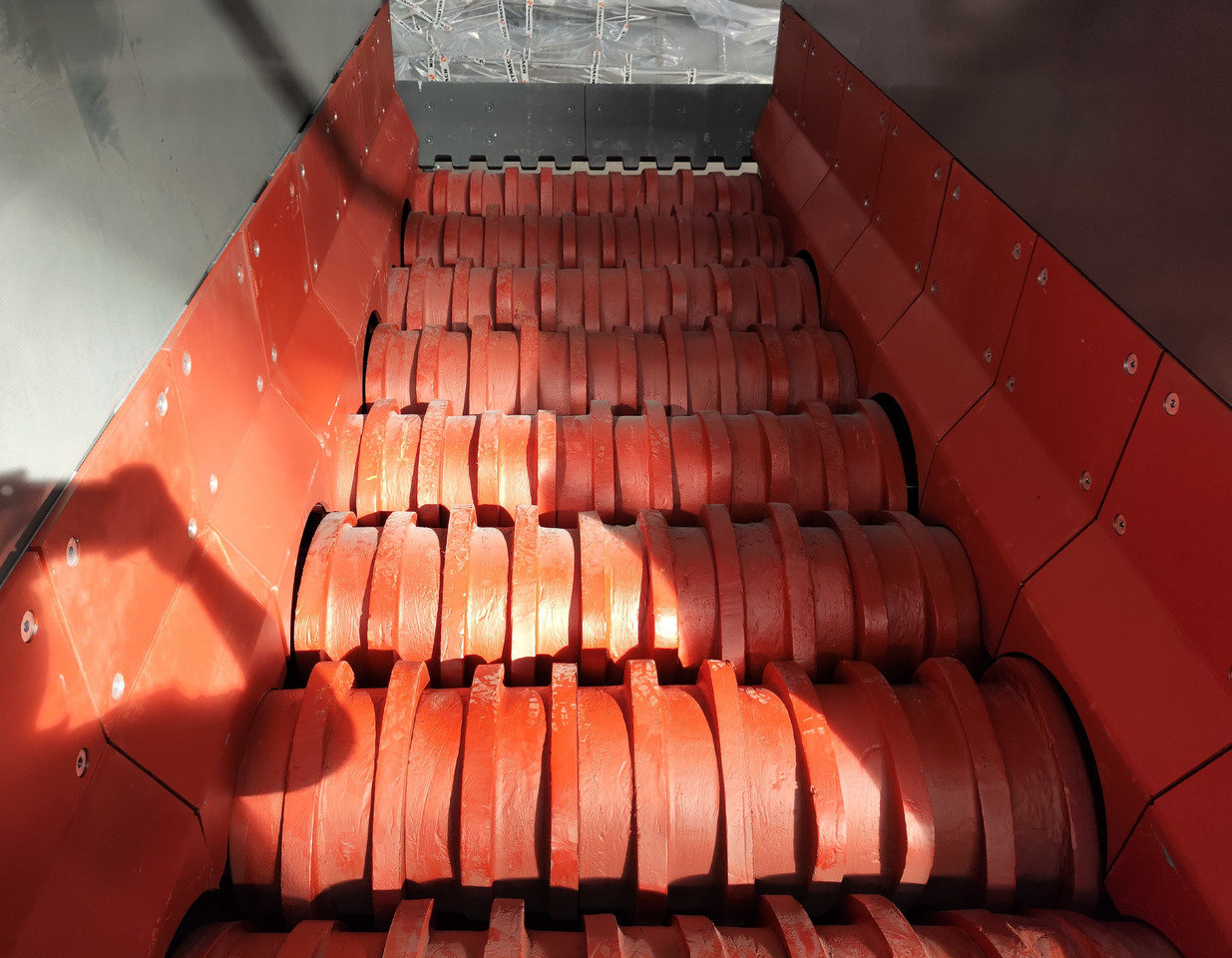 CONSTMACH High-Performance Wobbler Feeder for Continuous Material Flow | Industrial-Grade Feeder System - Máquina de mineração: foto 2 CONSTMACH High-Performance Wobbler Feeder for Continuous Material Flow | Industrial-Grade Feeder System - Máquina de mineração: foto 2