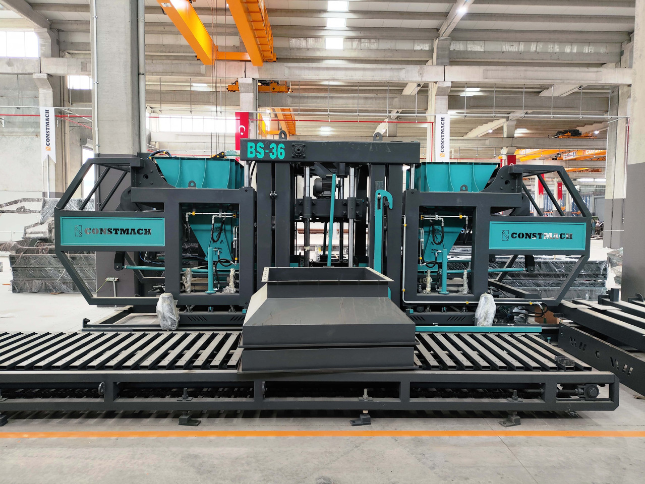 Constmach BS-42 Briquette Making Machine (Concrete Block Making Machine) - Máquina de fazer bloco: foto 4 Constmach BS-42 Briquette Making Machine (Concrete Block Making Machine) - Máquina de fazer bloco: foto 4