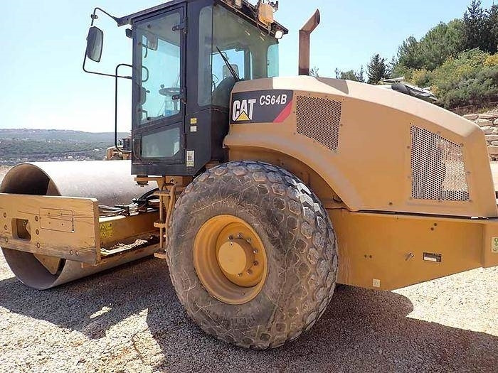 CAT CS64B - Placas vibratórias: foto 4 CAT CS64B - Placas vibratórias: foto 4