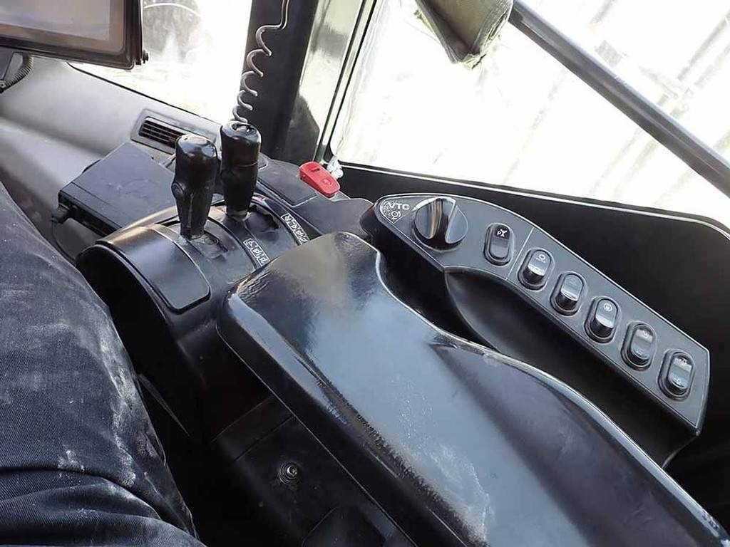 Pá carregadora de rodas Komatsu WA600-8EO: foto 10