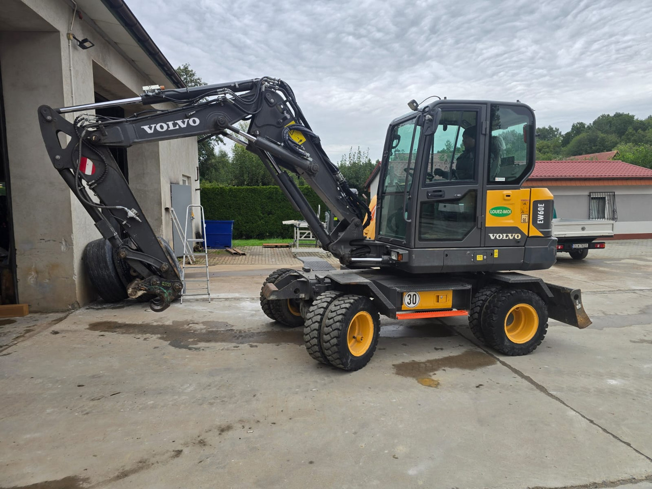 VOLVO EW 60E - Escavadeira de rodas: foto 1 VOLVO EW 60E - Escavadeira de rodas: foto 1