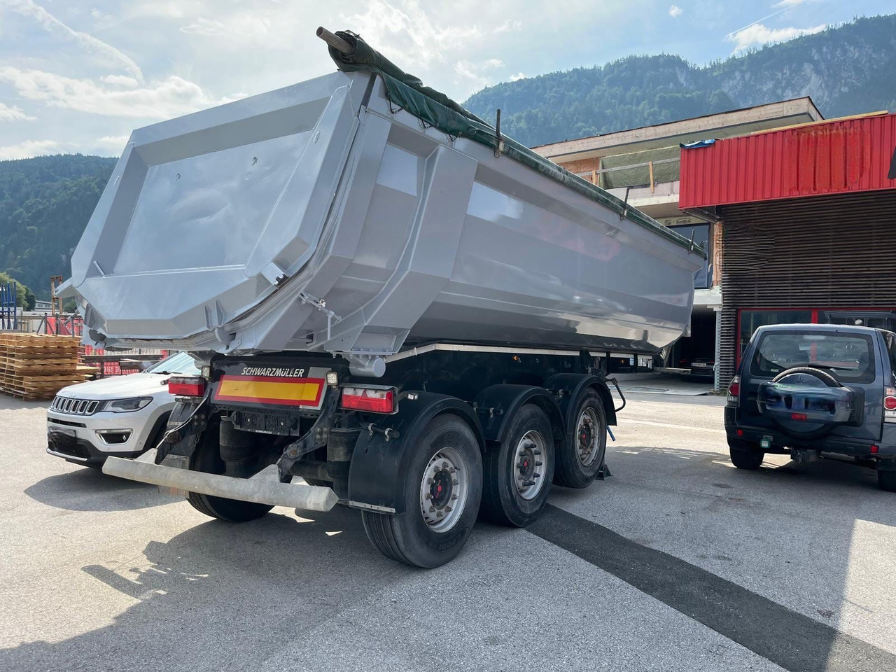 Schwarzmüller Hardox - Semi-reboque basculante: foto 1 Schwarzmüller Hardox - Semi-reboque basculante: foto 1