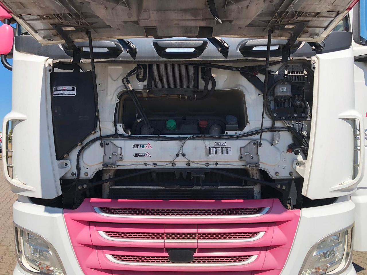 DAF XF460 SSC Liftachse*LBW*AHK*Standkl*Mega - Camião transportador de contêineres/ Caixa móvel: foto 4 DAF XF460 SSC Liftachse*LBW*AHK*Standkl*Mega - Camião transportador de contêineres/ Caixa móvel: foto 4