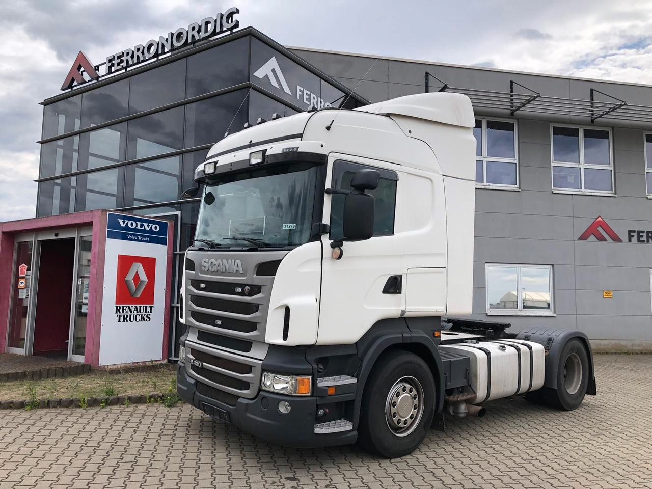 Scania R420 PTO*Automatik mit Kupplungspedale - Tractor: foto 4 Scania R420 PTO*Automatik mit Kupplungspedale - Tractor: foto 4
