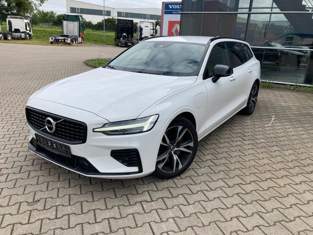 Volvo V60 T6 AWD R-Design Expression Recharge Plug-In Volvo V60 T6 AWD R-Design Expression Recharge Plug-In - Carrinha: foto 1 Volvo V60 T6 AWD R-Design Expression Recharge Plug-In Volvo V60 T6 AWD R-Design Expression Recharge Plug-In - Carrinha: foto 1