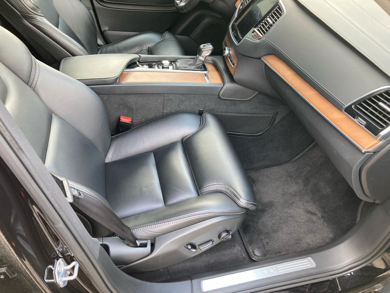 Volvo XC 90 D5 Inscription AWD - Automóvel: foto 5 Volvo XC 90 D5 Inscription AWD - Automóvel: foto 5