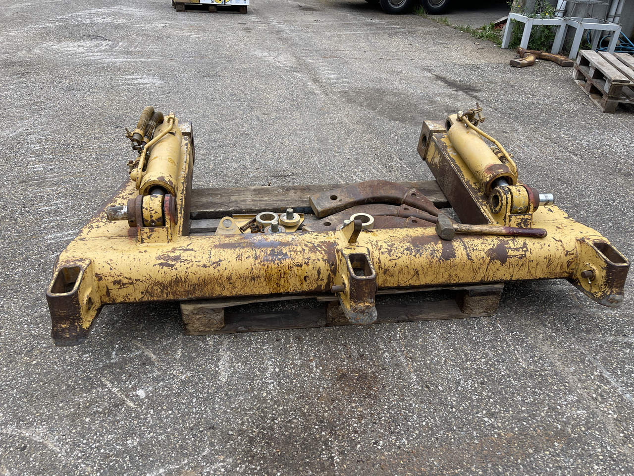 CATERPILLAR Multi Shank - Escarificador por Pá carregadoras de rastos: foto 4 CATERPILLAR Multi Shank - Escarificador por Pá carregadoras de rastos: foto 4