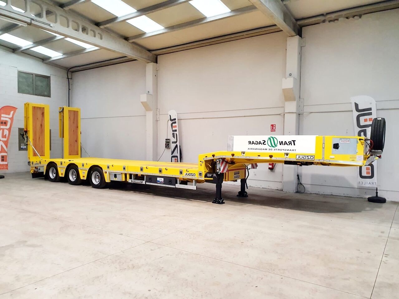 Özgül 3 AXE LOWBED SEMI TRAILER - Semi-reboque baixa: foto 4 Özgül 3 AXE LOWBED SEMI TRAILER - Semi-reboque baixa: foto 4