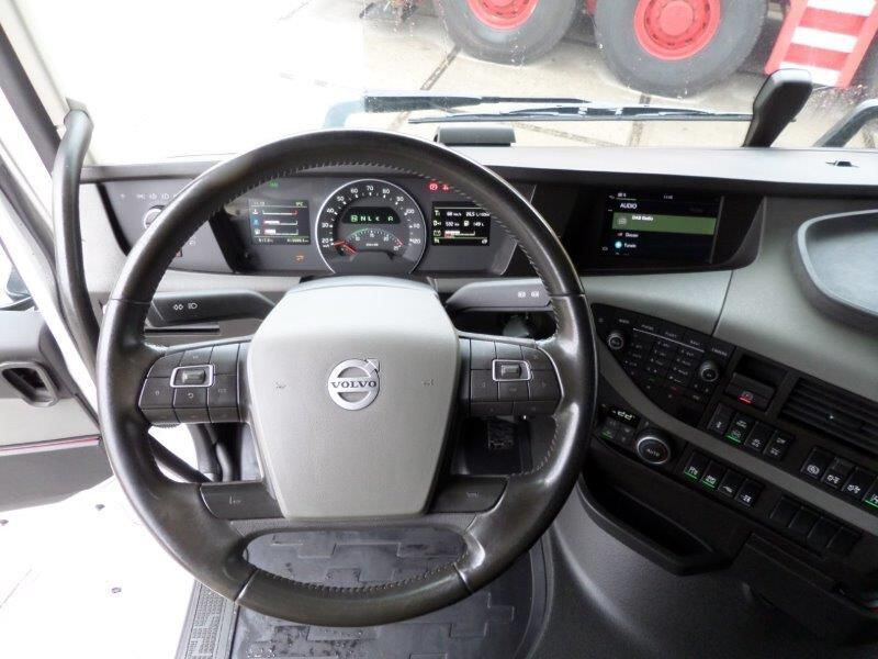 Fotografia de interior 1: Tractor Volvo FH 540 6x2
