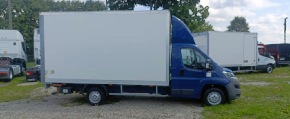 Fiat Ducato - Carrinha de contentor: foto 4 Fiat Ducato - Carrinha de contentor: foto 4