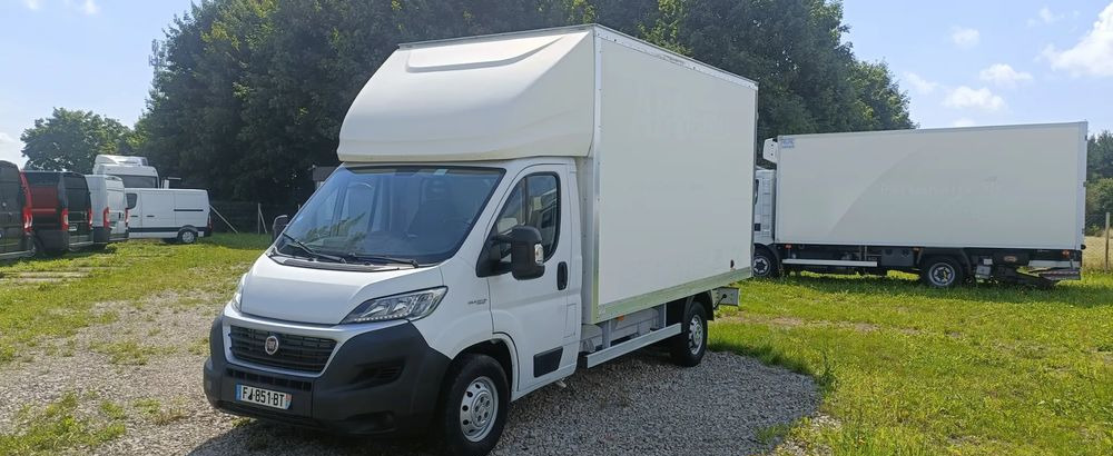 Fiat Ducato - Carrinha de contentor: foto 1 Fiat Ducato - Carrinha de contentor: foto 1