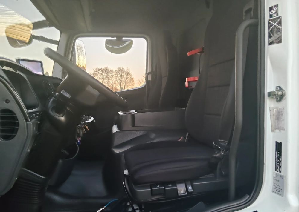 Camião furgão Mercedes-Benz Atego: foto 20