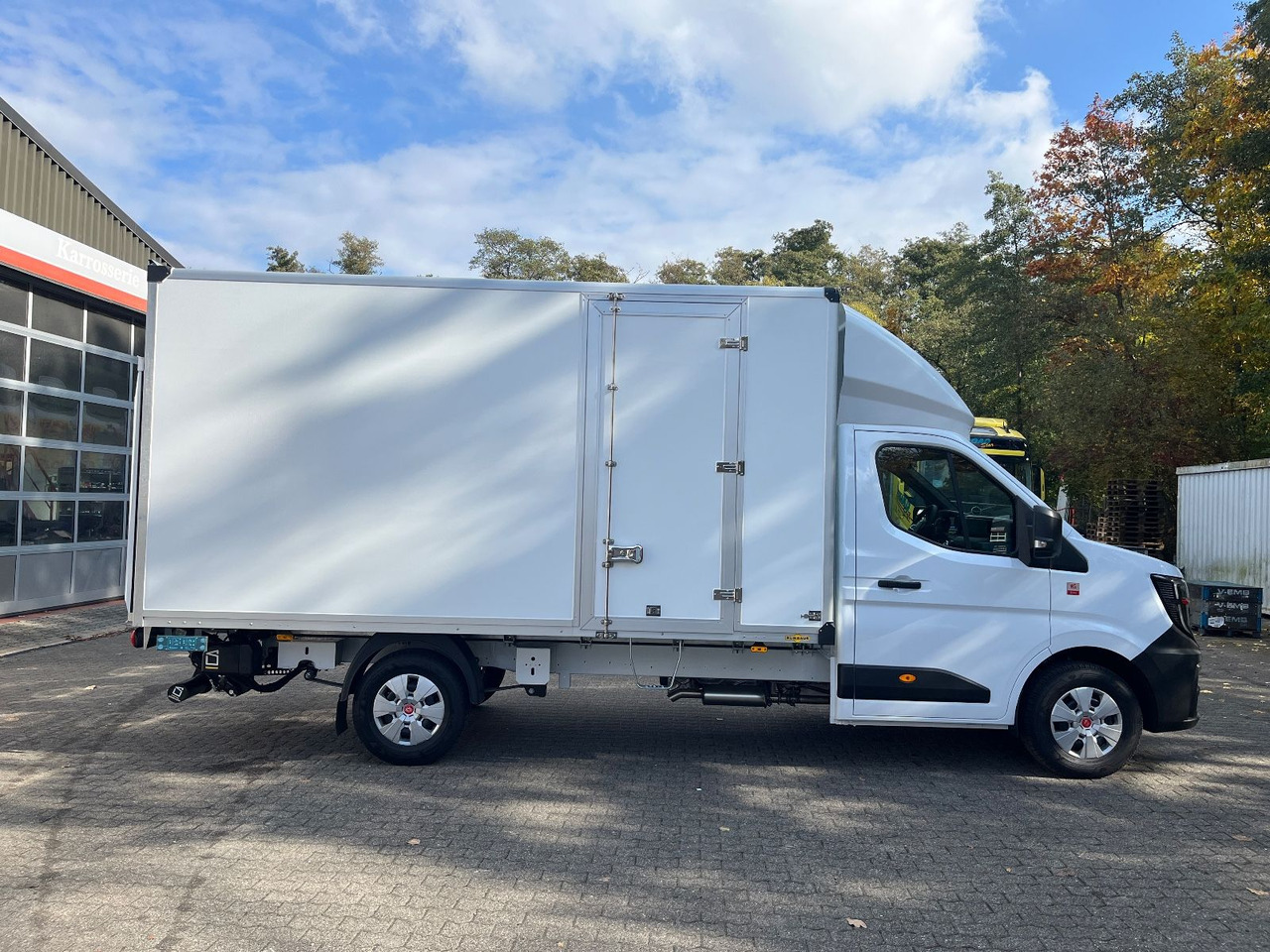 Renault MASTER MIT HUMBAUR KOFFERAUFBAU - Carrinha de contentor: foto 3 Renault MASTER MIT HUMBAUR KOFFERAUFBAU - Carrinha de contentor: foto 3