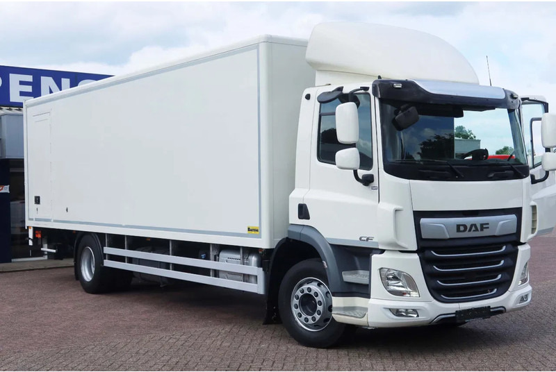 DAF CF 290 Bak+Klep Dhollandia 2.000 kg - Camião furgão: foto 2 DAF CF 290 Bak+Klep Dhollandia 2.000 kg - Camião furgão: foto 2