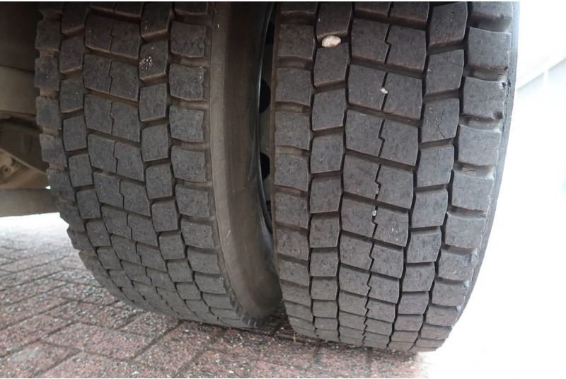 Camião furgão DAF CF 290 FA Bak+ klep Dhollandia 2000 kg: foto 19