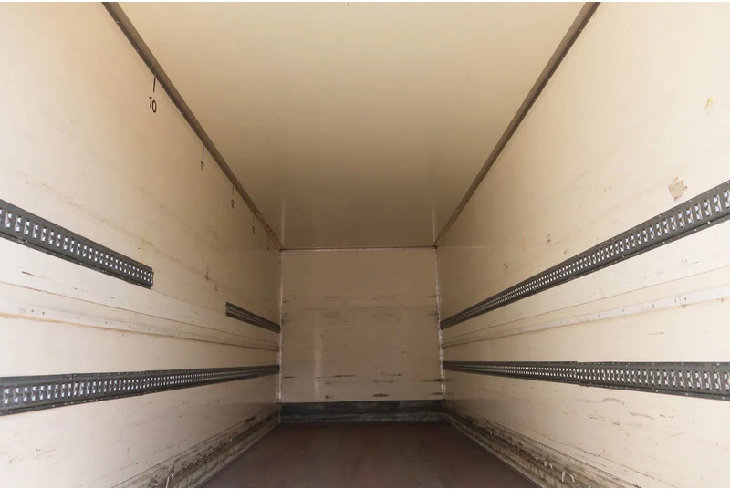 DAF CF 410 Bak+Klep Dhollandia 2.000 kg Slaapcabine - Camião furgão: foto 4 DAF CF 410 Bak+Klep Dhollandia 2.000 kg Slaapcabine - Camião furgão: foto 4