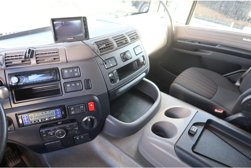 DAF CF 450 8x2 Koel/Vries Carrier Supra 1150 Diesel/Electric FRC 10/2027 - Camião frigorífico: foto 5 DAF CF 450 8x2 Koel/Vries Carrier Supra 1150 Diesel/Electric FRC 10/2027 - Camião frigorífico: foto 5