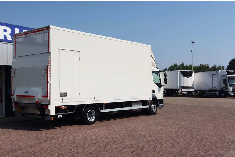 DAF LF 210 Bakwagen + Dhollandia klep 1500 kg - Camião furgão: foto 3 DAF LF 210 Bakwagen + Dhollandia klep 1500 kg - Camião furgão: foto 3