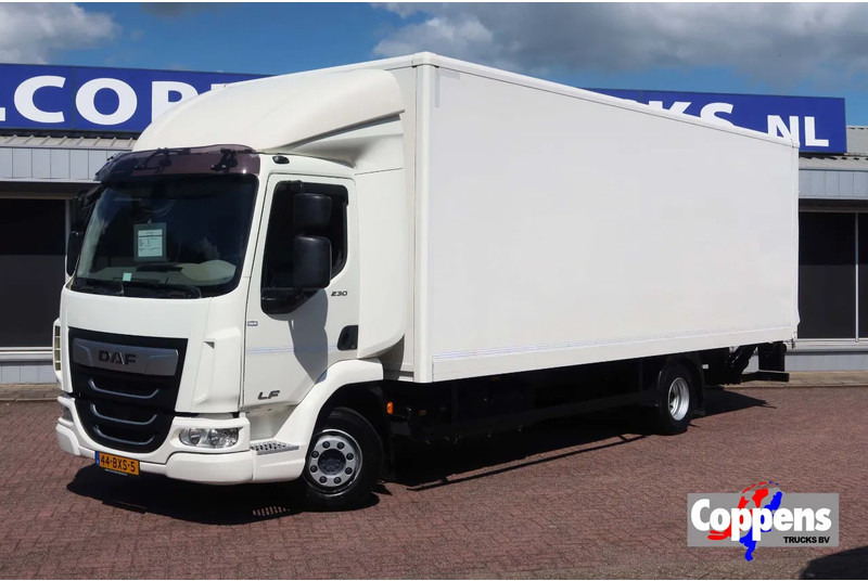 DAF LF 230 Bak+Klep Dhollandia 1500 kg Euro 6 - Camião furgão: foto 1 DAF LF 230 Bak+Klep Dhollandia 1500 kg Euro 6 - Camião furgão: foto 1