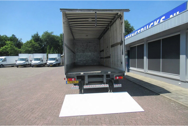 DAF LF 250 250 bak + klep + schuifzeil E6 - Camião de lona: foto 3 DAF LF 250 250 bak + klep + schuifzeil E6 - Camião de lona: foto 3