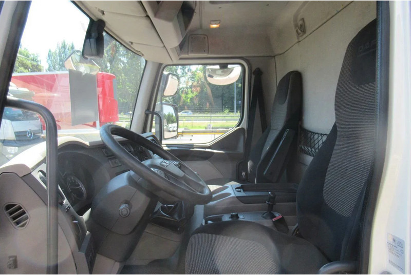 DAF LF 250 250 bak + klep + schuifzeil E6 - Camião de lona: foto 4 DAF LF 250 250 bak + klep + schuifzeil E6 - Camião de lona: foto 4