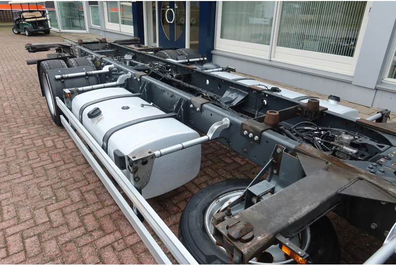 DAF XF 430 430 FA 4x2 BDF/Chassiscabine Wisselbare opbouw - Camião chassi: foto 4 DAF XF 430 430 FA 4x2 BDF/Chassiscabine Wisselbare opbouw - Camião chassi: foto 4