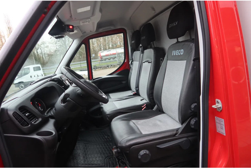 Iveco 35S 180 35 S 180 Hi-Matic - Carrinha frigorífica: foto 5 Iveco 35S 180 35 S 180 Hi-Matic - Carrinha frigorífica: foto 5