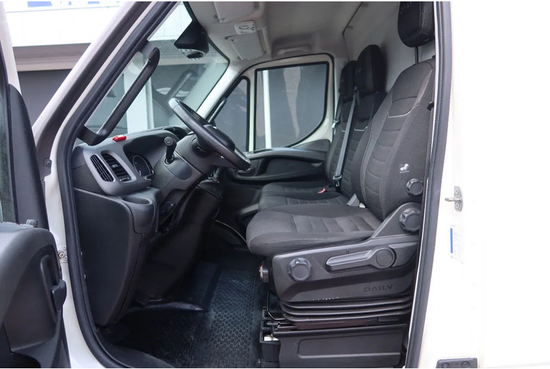 Iveco 70-C 18 Automaat L3H3 C RIJBEWIJS - Furgão: foto 5 Iveco 70-C 18 Automaat L3H3 C RIJBEWIJS - Furgão: foto 5