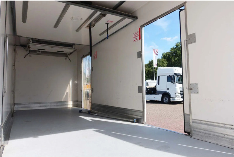 Iveco EuroCargo 120 El 210L Carrier Supra 850 MT Koel/Vries+Klep Bitemp met verplaatsbare wand - Camião frigorífico: foto 4 Iveco EuroCargo 120 El 210L Carrier Supra 850 MT Koel/Vries+Klep Bitemp met verplaatsbare wand - Camião frigorífico: foto 4