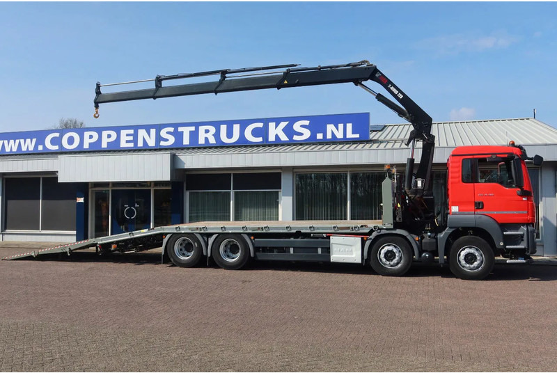 Camião transporte de veículos, Camião grua MAN TGS 35.360 8x2 Oprijwagen + HIAB 228 E 3 kraan. Radio grafisch + winch: foto 20