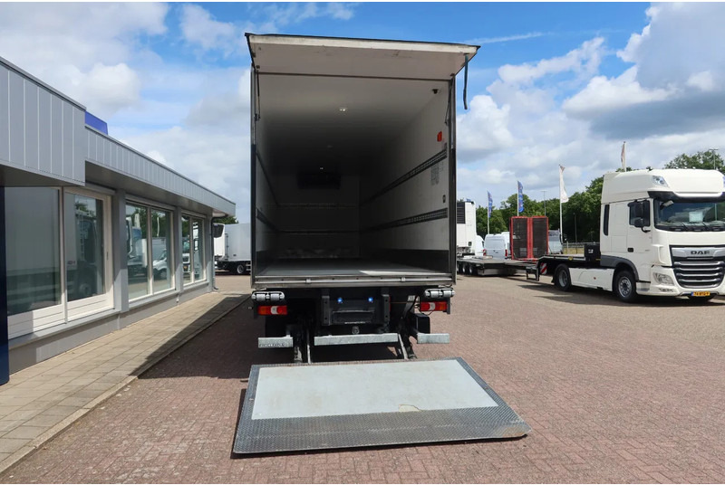 Mercedes-Benz Actros 2530 L Koel/Vries + Laadklep DHollandia 2500kg 5 STUK IN VOORRAAD! - Camião frigorífico: foto 4 Mercedes-Benz Actros 2530 L Koel/Vries + Laadklep DHollandia 2500kg 5 STUK IN VOORRAAD! - Camião frigorífico: foto 4