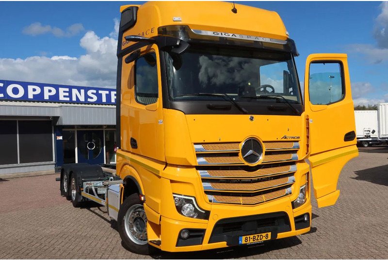 Mercedes-Benz Actros 2642 LL Chassis Cabine Giga space - Camião chassi: foto 2 Mercedes-Benz Actros 2642 LL Chassis Cabine Giga space - Camião chassi: foto 2