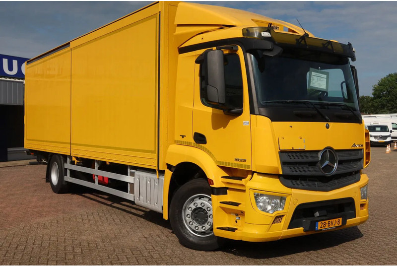 Mercedes-Benz Antos Bak + klep+ schuifwand + Ringfeder - Camião furgão: foto 3 Mercedes-Benz Antos Bak + klep+ schuifwand + Ringfeder - Camião furgão: foto 3