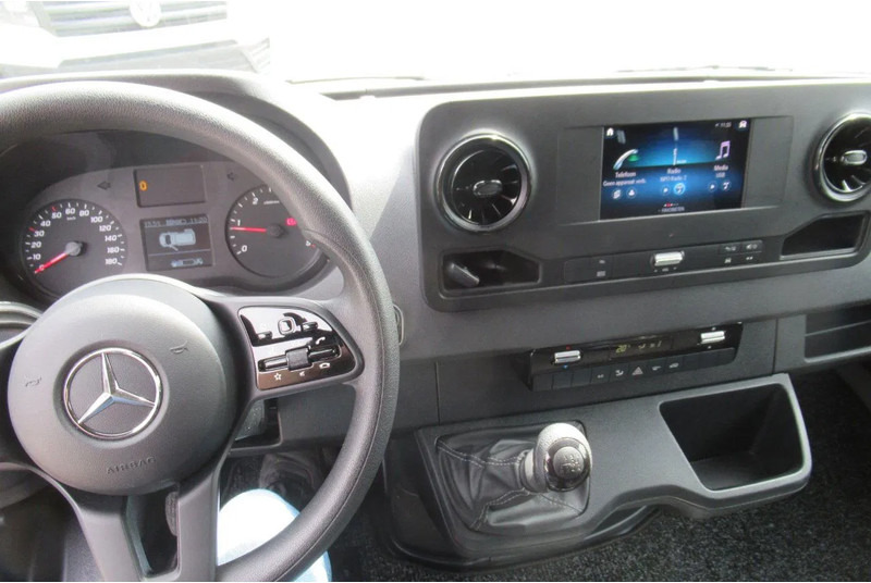 Mercedes-Benz Sprinter 317 CDI Koel / Vries/ verwarmen Carrier Xarios 350 + 220 volt nacht stekkerL2/H2 - Carrinha frigorífica: foto 5 Mercedes-Benz Sprinter 317 CDI Koel / Vries/ verwarmen Carrier Xarios 350 + 220 volt nacht stekkerL2/H2 - Carrinha frigorífica: foto 5