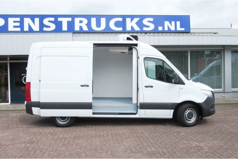 Carrinha frigorífica Mercedes-Benz Sprinter 317 CDI Koel / Vries/ verwarmen Carrier Xarios 350 + 220 volt nacht stekkerL2/H2: foto 17