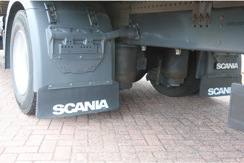 Camião furgão Scania P250 4x2 Bakwagen +Dhollandia klep 1500 kg E6: foto 8