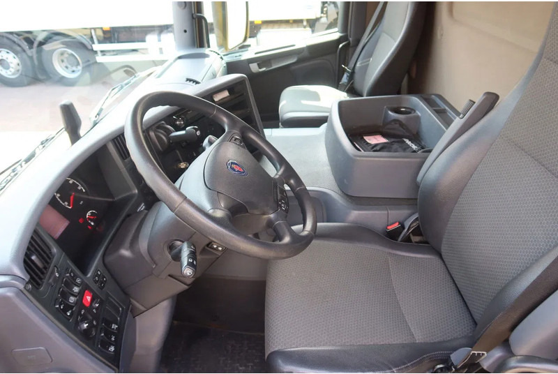 Scania P250 4x2 Bakwagen+Klep E6 Dhollandia 1500 kg - Camião furgão: foto 5 Scania P250 4x2 Bakwagen+Klep E6 Dhollandia 1500 kg - Camião furgão: foto 5