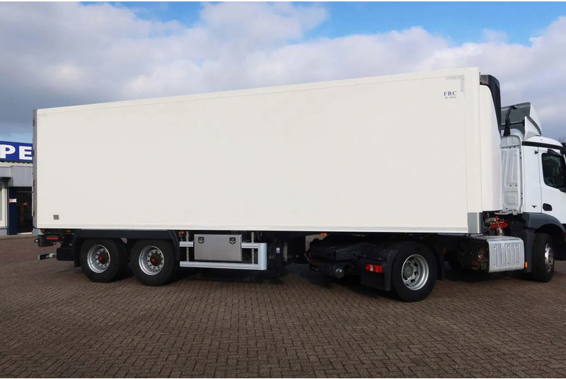Sor IBERICA City trailer Koel/Vries+ klep 2500kg Bi-temp Carrier Vektor 19 MT - Semi-reboque frigorífico: foto 3 Sor IBERICA City trailer Koel/Vries+ klep 2500kg Bi-temp Carrier Vektor 19 MT - Semi-reboque frigorífico: foto 3