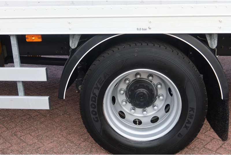 Camião furgão Volvo Bak + Dhollandia klep 2000 Kg: foto 8
