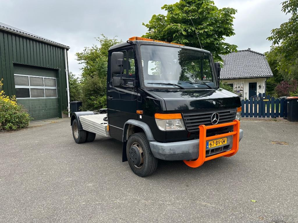 Mercedes Vario 614 814 618 818 BE trekker combi combinatie - Camião tractor BE: foto 1 Mercedes Vario 614 814 618 818 BE trekker combi combinatie - Camião tractor BE: foto 1