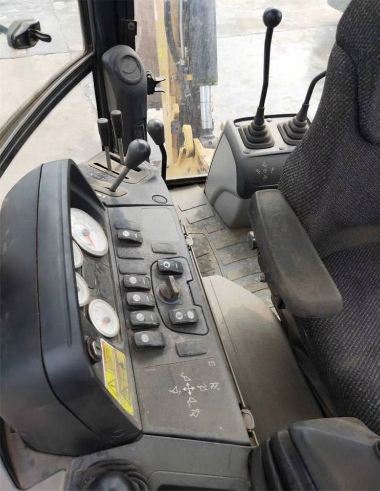 CAT 416E - Retroescavadeira: foto 5 CAT 416E - Retroescavadeira: foto 5