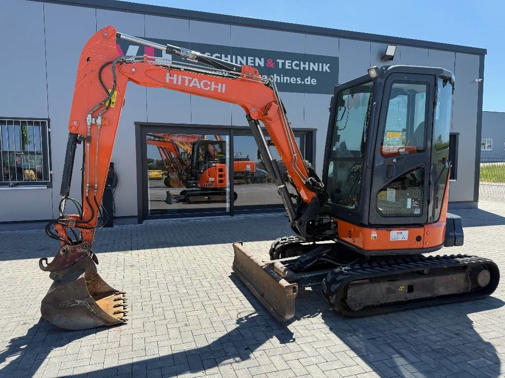Hitachi ZX 38 U-5 A - Mini escavadeira: foto 1 Hitachi ZX 38 U-5 A - Mini escavadeira: foto 1