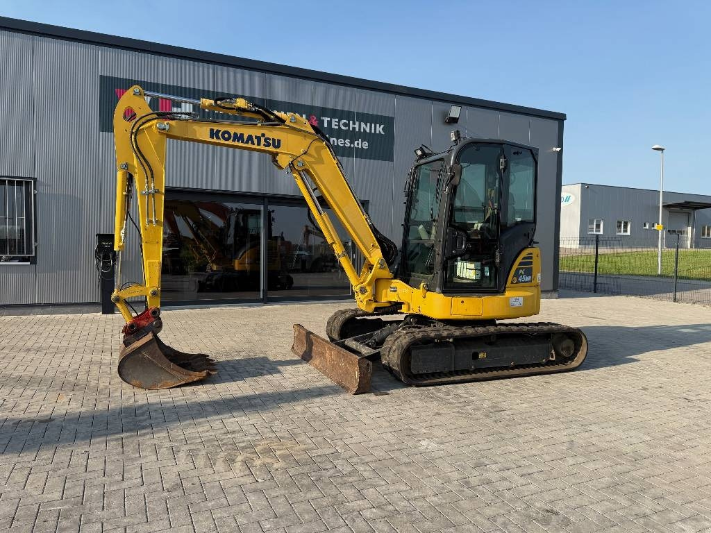 Komatsu PC 45 MR-5 - Mini escavadeira: foto 1 Komatsu PC 45 MR-5 - Mini escavadeira: foto 1